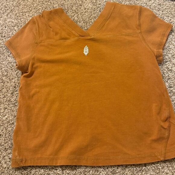 NWOT Free People Movement Hot Shot Baby Tee | Small | Camel - Picture 3 of 11